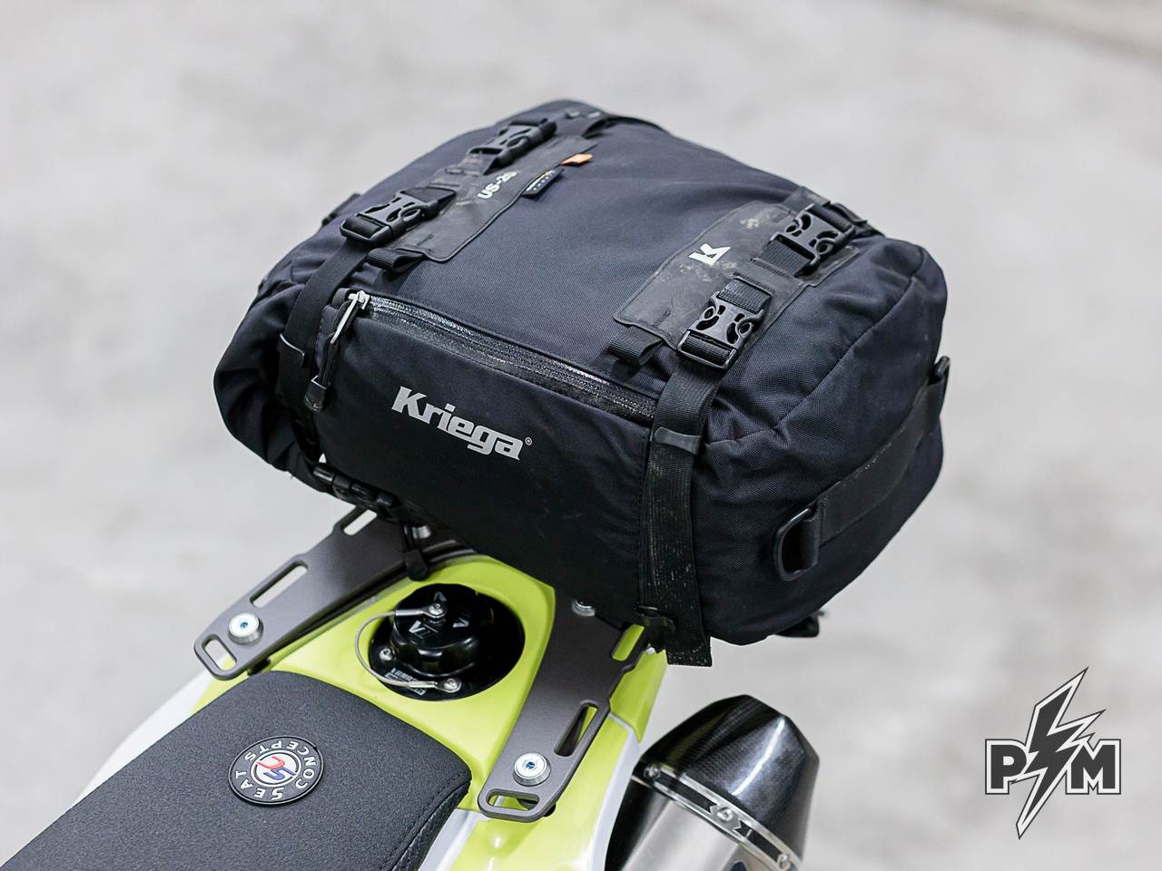 Perun moto Husqvarna 701 enduro Luggage rack with Kriega US-20 Drypack