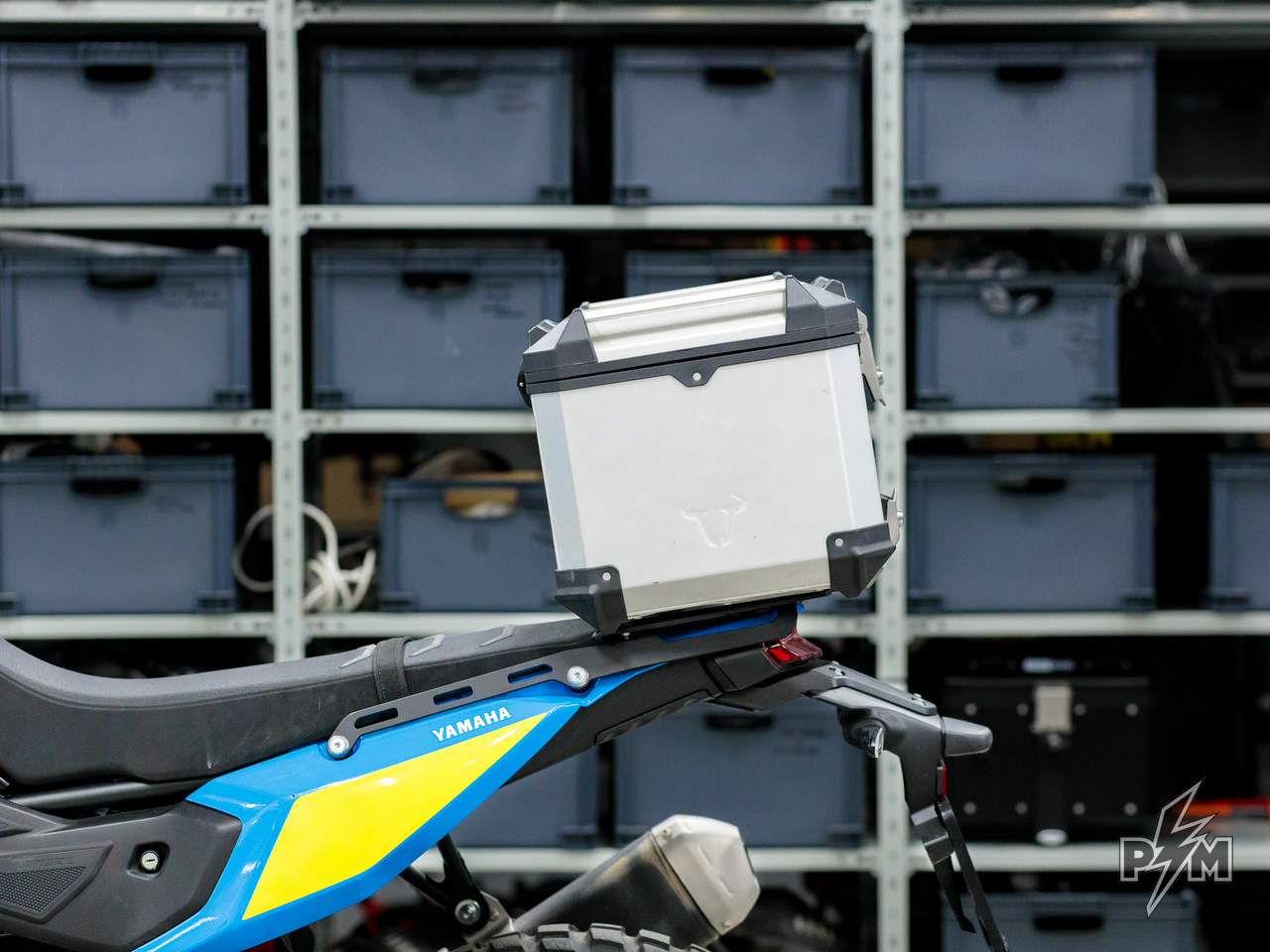 Perun moto Gen 2 Top luggage rack for the T700 with SW-Motech Trax top case side view