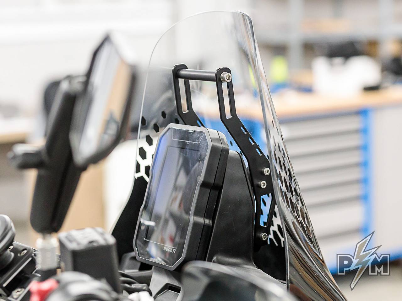 Perunmoto_Ducati_DesertX_R12_GPS_mount-1