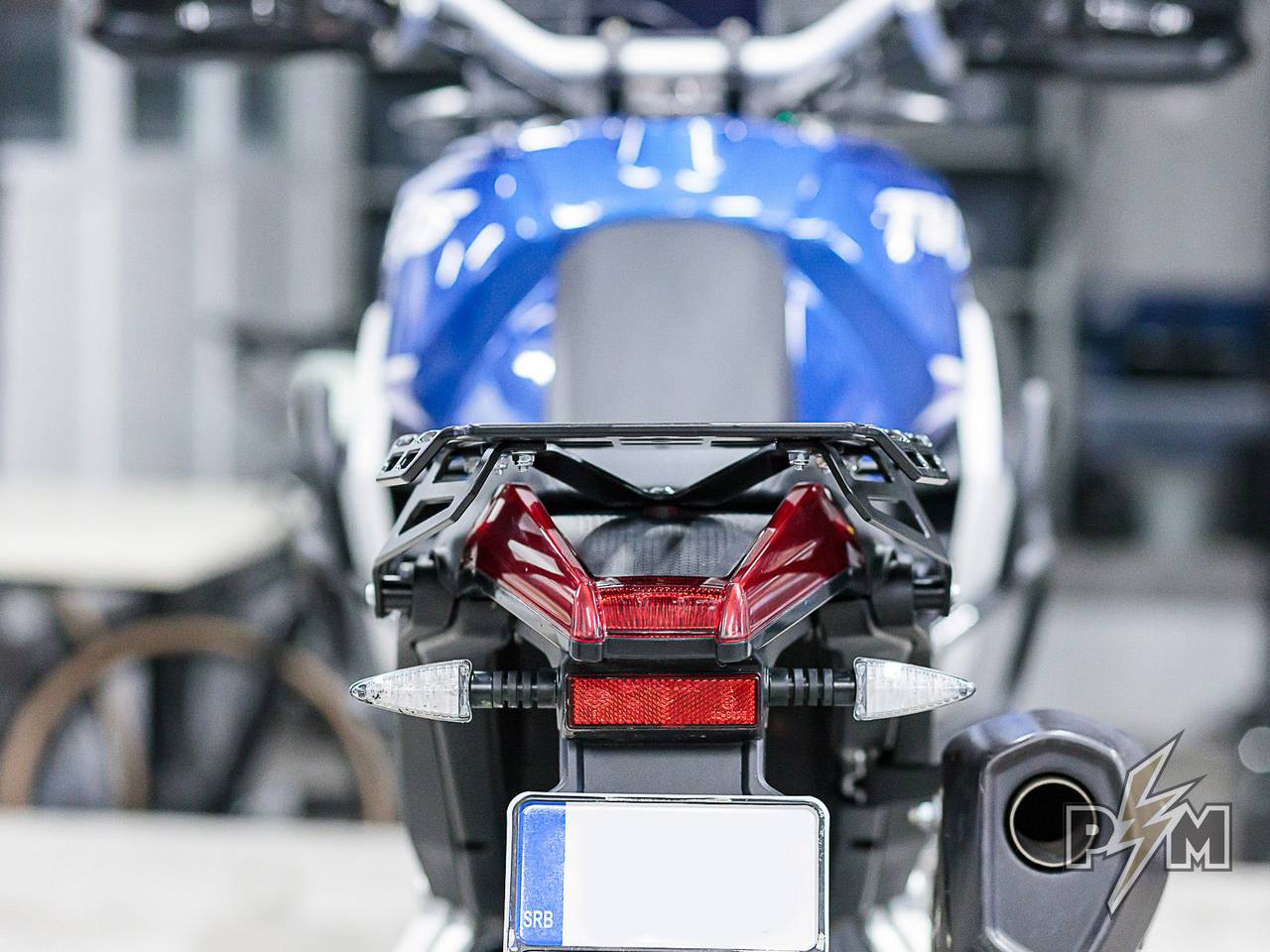 Perunmoto_Aprilia_Tuareg_Top_luggage_rack-7