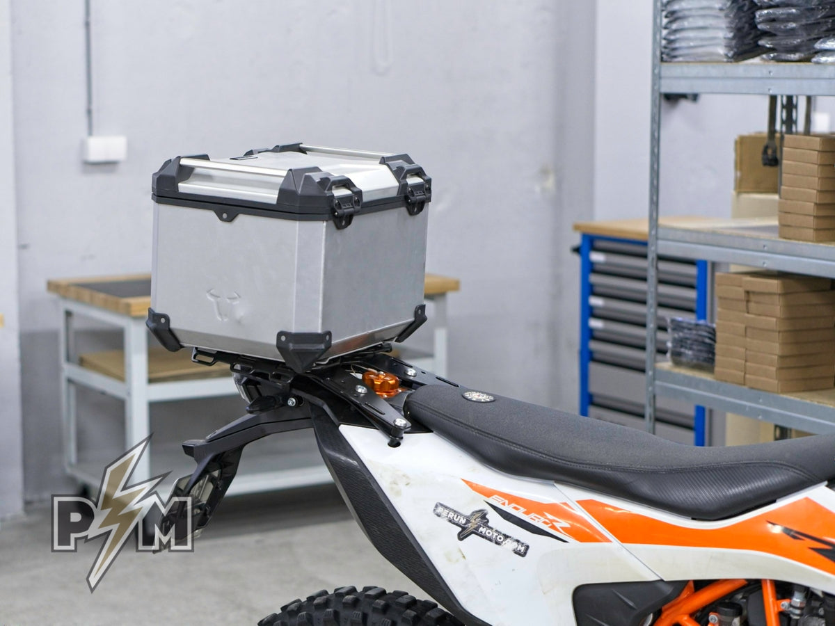 SW-Motech Trax 38l Top case on 2019 KTM 690 Enduro