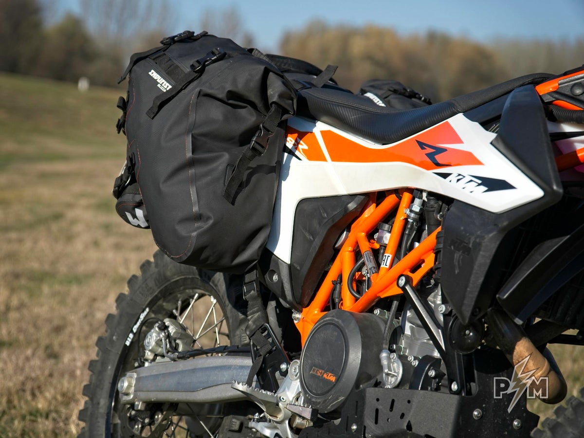 Enduristan Blizzard XL on 2019 KTM 690 Enduro R