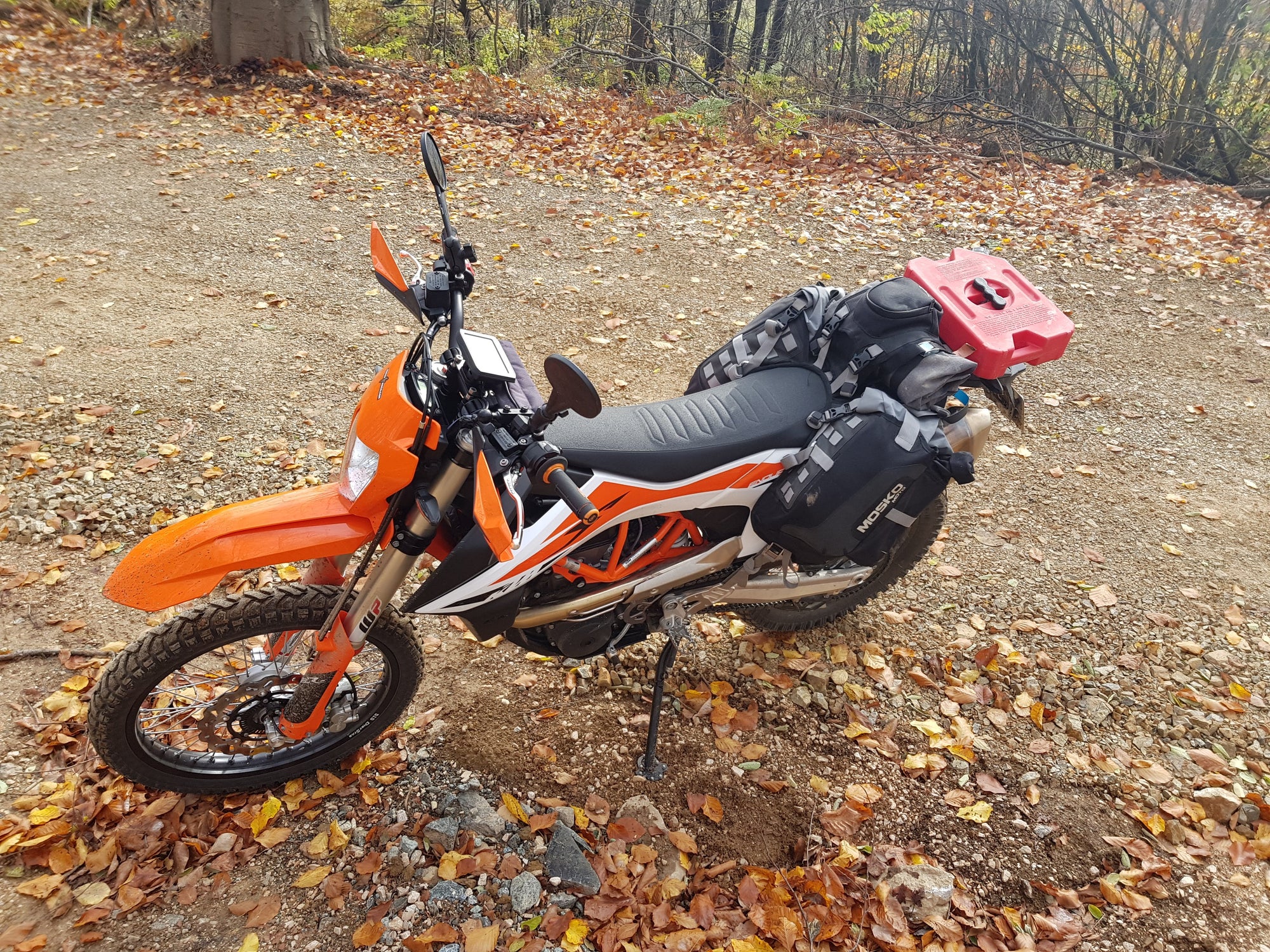 2019 KTM 690 Enduro R + Mosko moto Reckless 40 and Rotopax