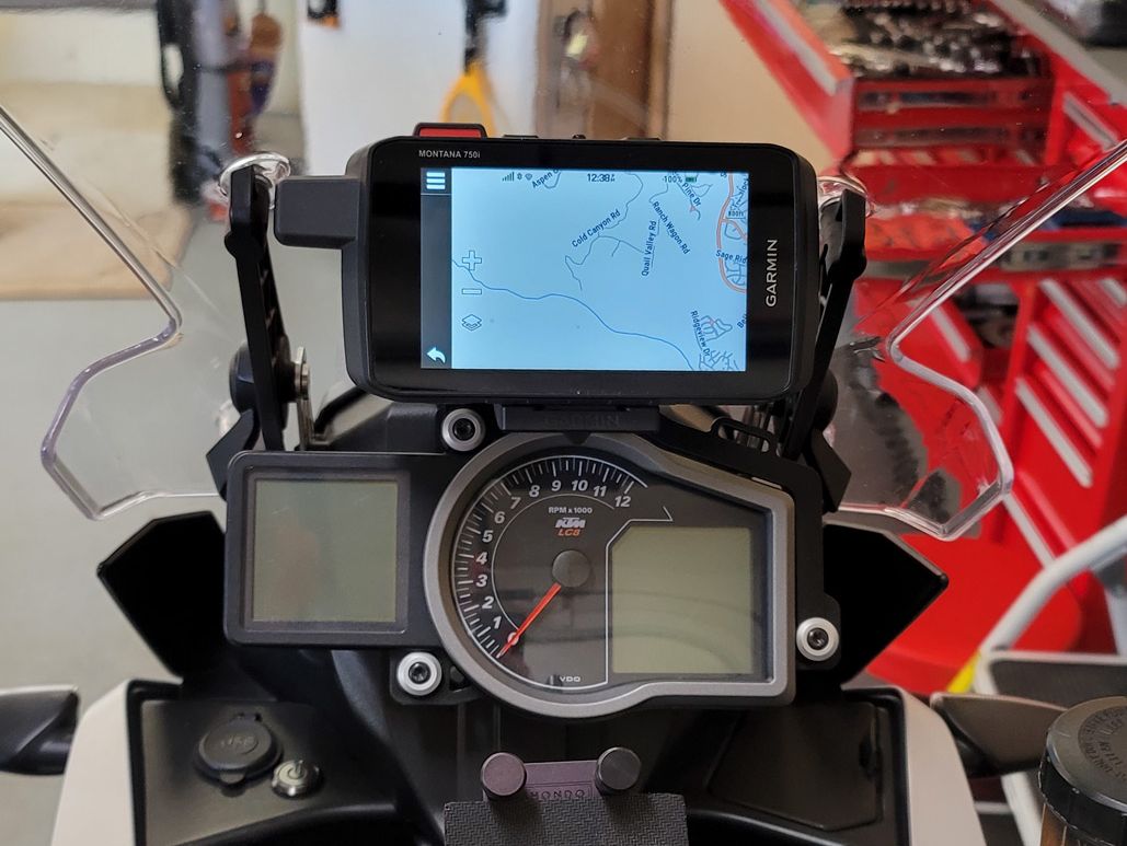 Garmin Montana 700i on Perun moto 1090/1190 GPS Dashboard mount - Perunmoto