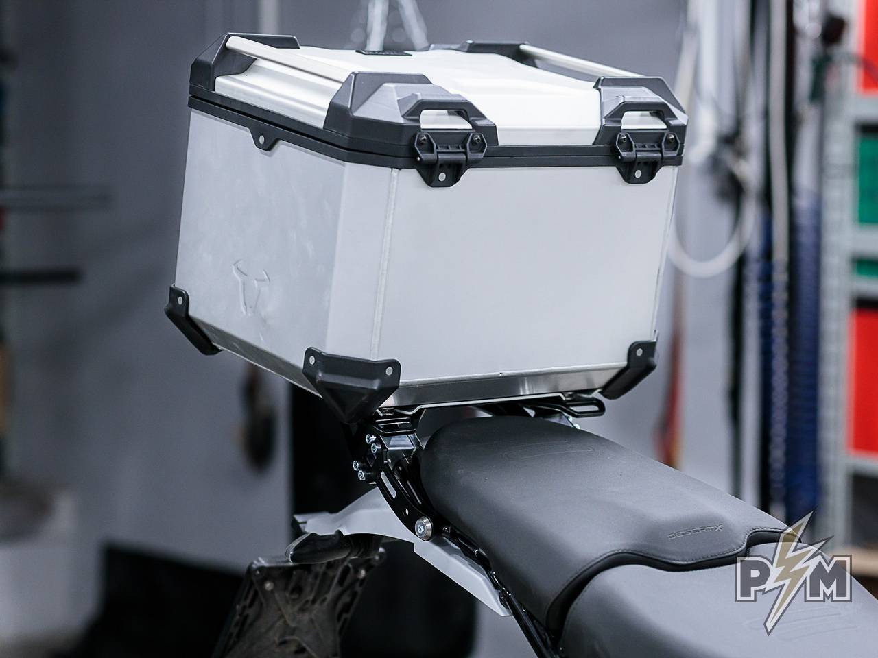 SW-Motech 38l Top case and Ducati DesertX