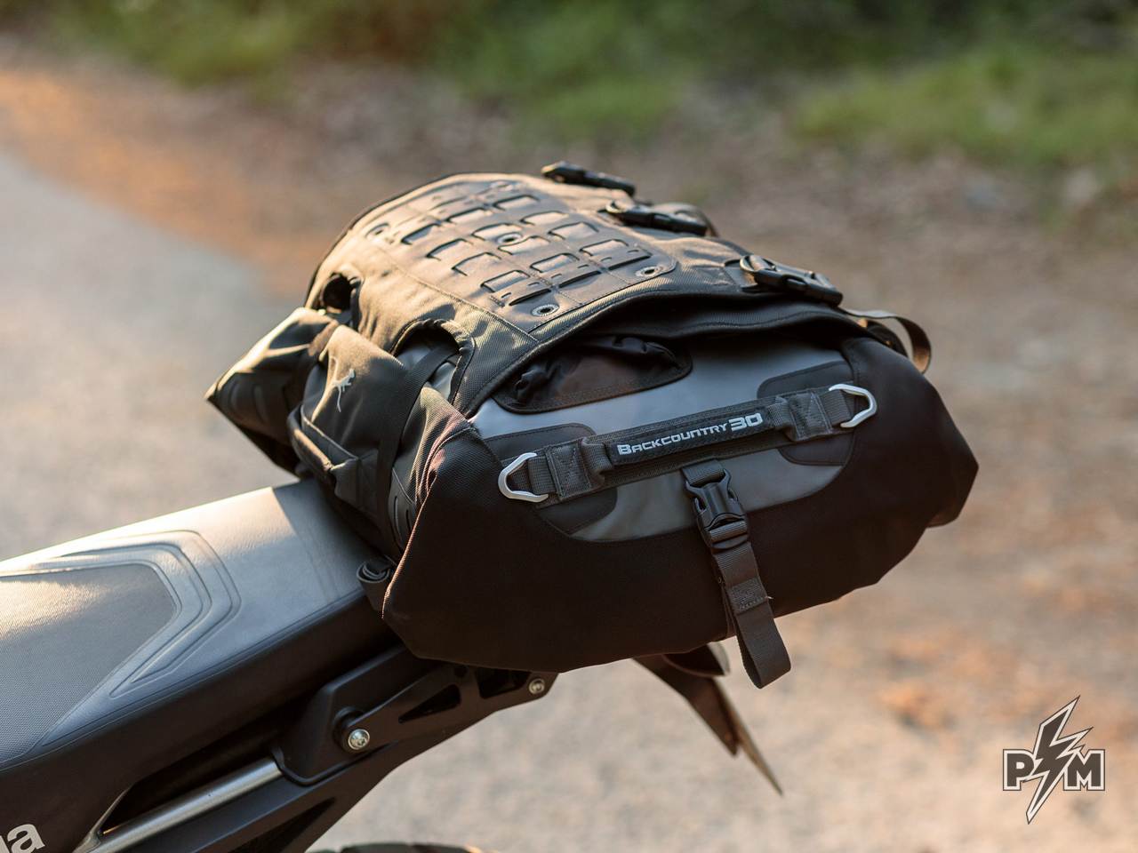 Perun moto Aprilia Tuareg 660 Top luggage rack with Mosko moto Backcountry Duffle