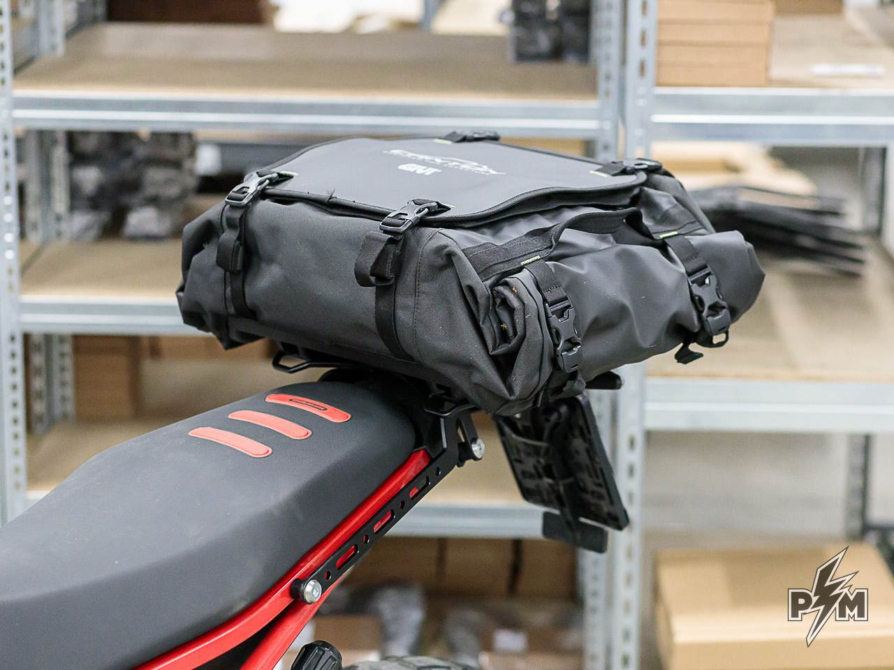 Givi Canyon 40l duffle on BMW F900GS - Perunmoto
