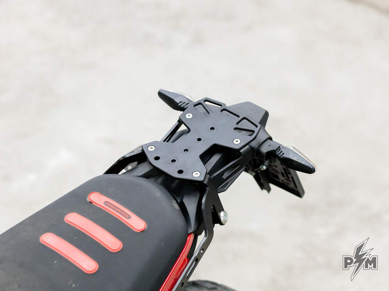 Perun moto BMW F900GS Mini Top Rack. top view
