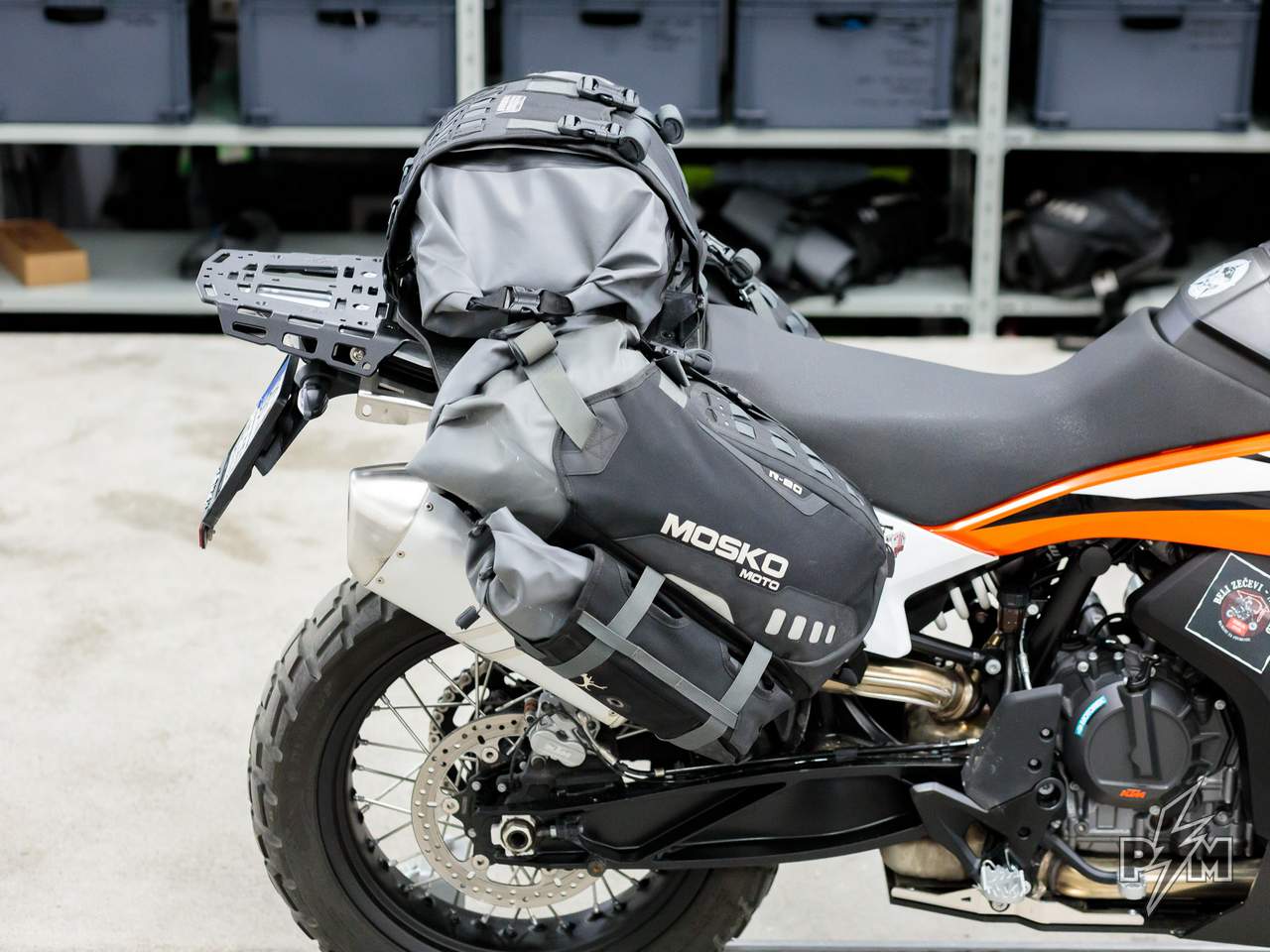 Perun moto Large billet top rack for KTM 890 Adventure with Mosko Reckless 80 and Gnoblin