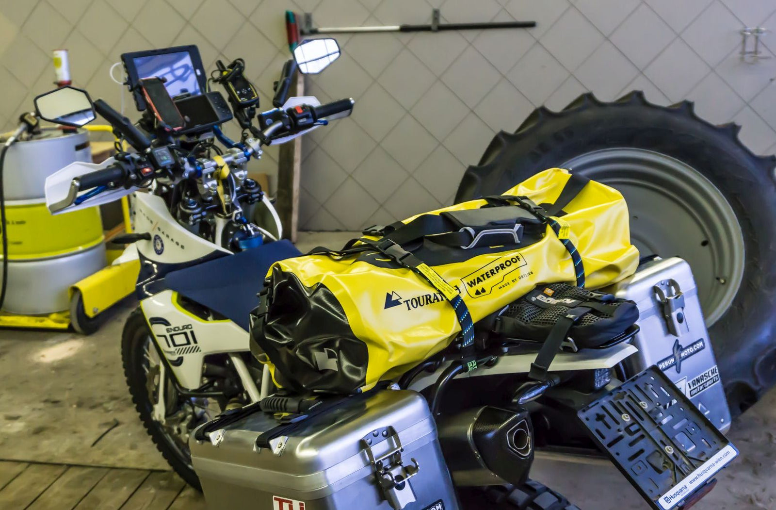 Der Reitwagen Husqvarna 701 LARB build