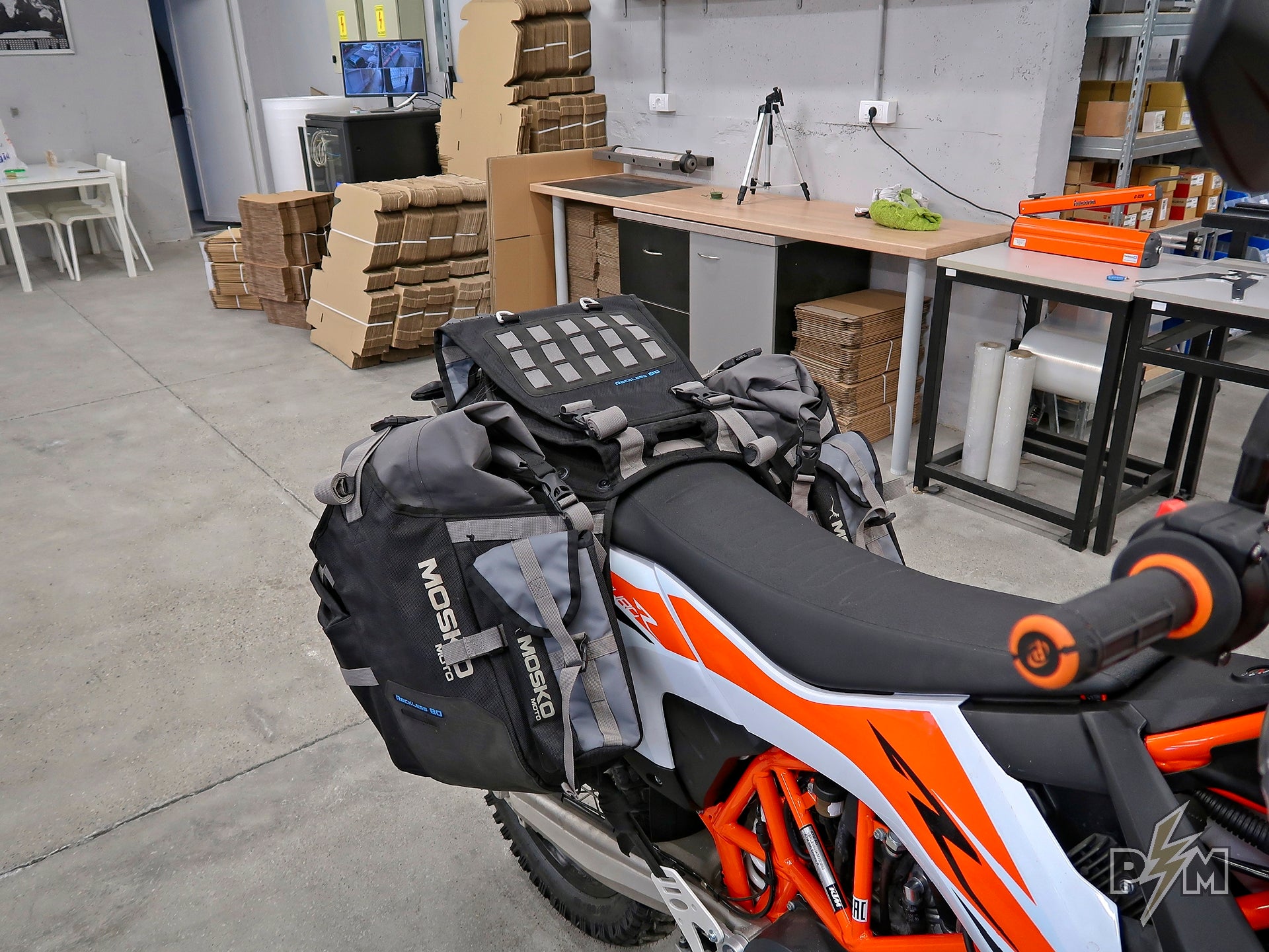 2019+ KTM 690 Enduro Lugagge rack and Mosko moto Reckless 80 V2.0