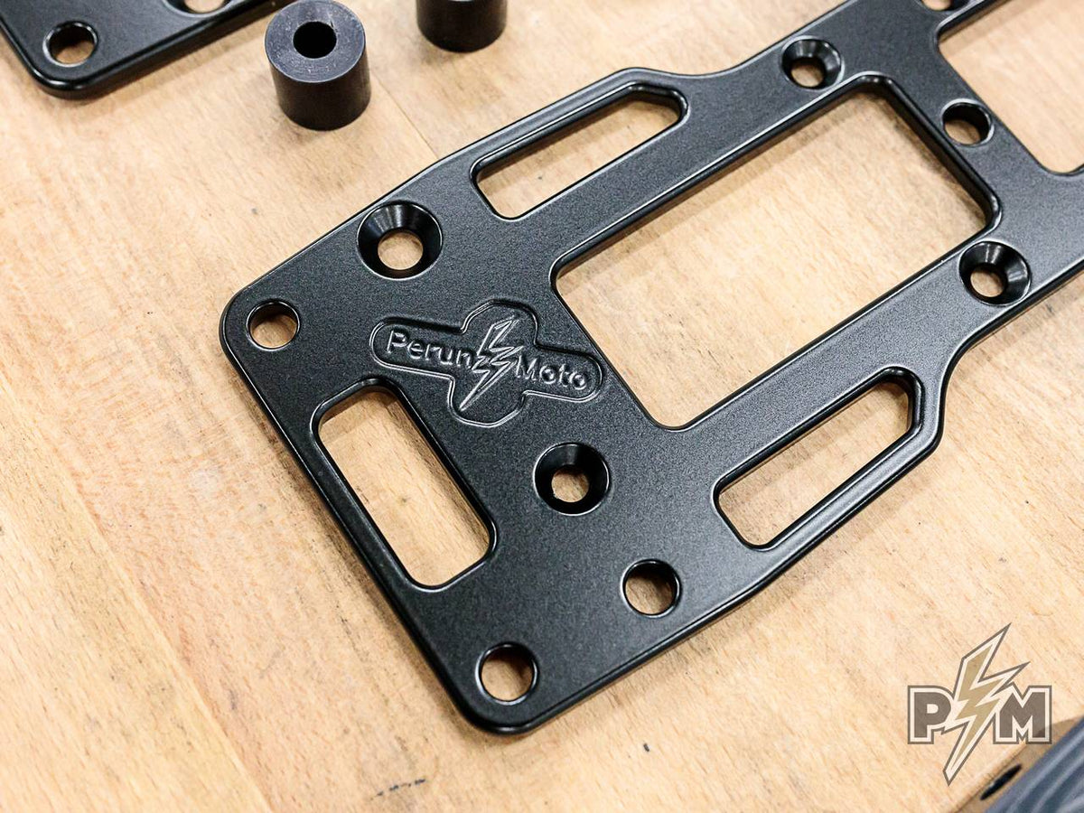 Perun moto - Ducati DesertX Side Carriers + Mosko moto Aux Pox 4l - 15