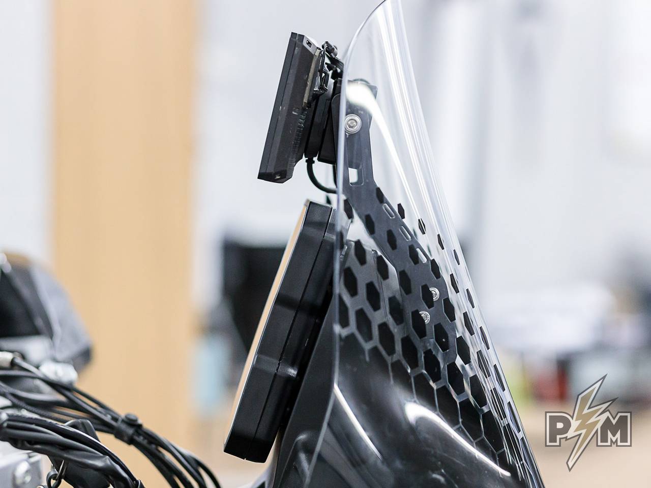 Perunmoto_Ducati_DesertX_R12_GPS_mount-5