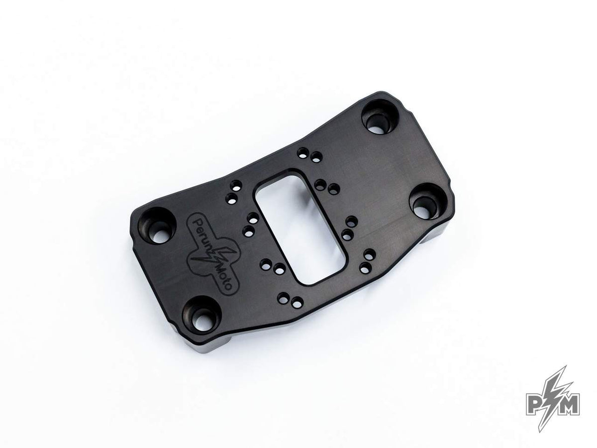 Perun moto Upper Handlebar clamp for Yamaha Tenere 700 with AMPS bolt patter for GPS and phone mounts on white background